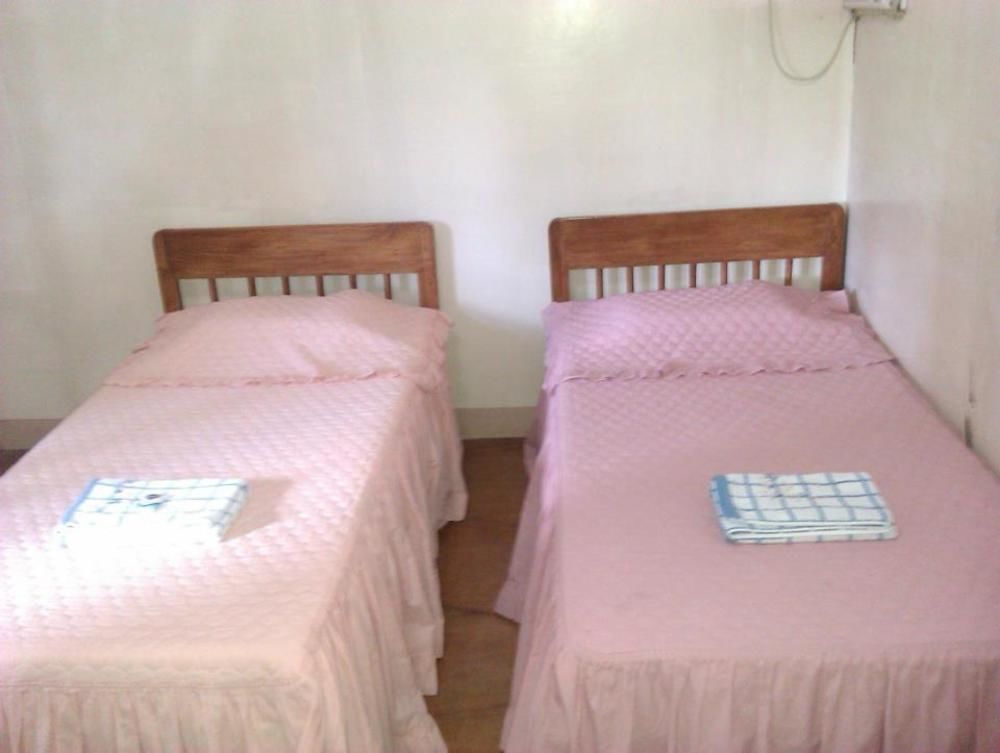 לובוק Hilltop Cottages מראה חיצוני תמונה