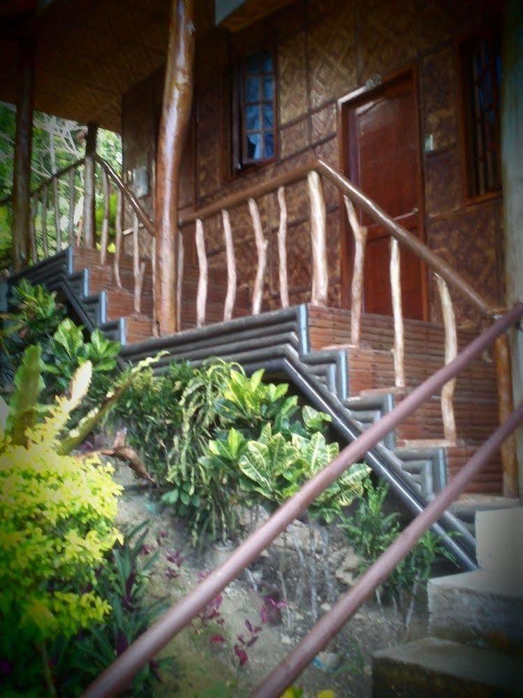 לובוק Hilltop Cottages מראה חיצוני תמונה