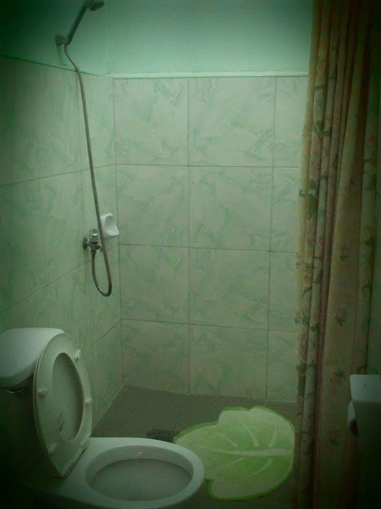 לובוק Hilltop Cottages מראה חיצוני תמונה